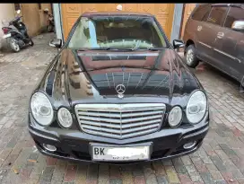 Mercedes E230 v6 W211 Hitam km 48rb facelift