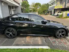 BMW 320i 2018 Bensin