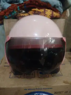 Helm bogo SNI untuk perempuan