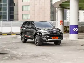 Toyota Fortuner TRD 2018 diesel hitam automatic