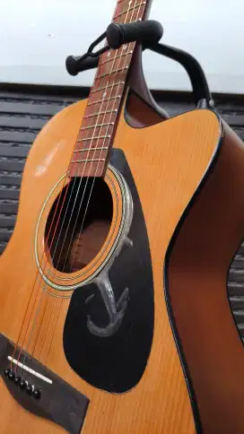 Gitar Akustik YAMAHA FS 100 C