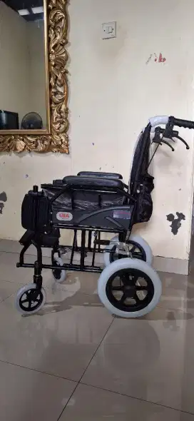 Kursi roda GEA masih baru belum dipakai