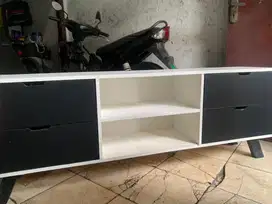 buffet tv masih mulus