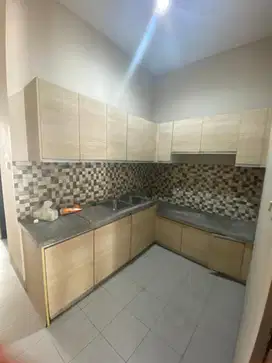 Di Sewakan Rumah 2 Lantai Cluater Asua Tropis KotaHarapan IndahBekasi