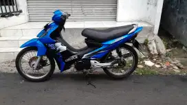 Suzuki smash Titan 2011