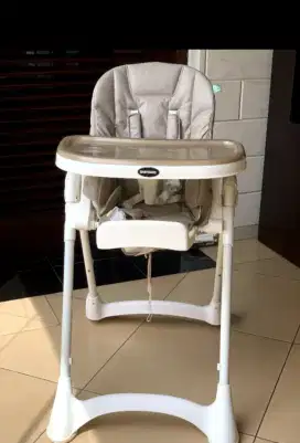 Kursi makan anak balita