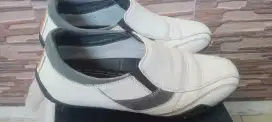 Sepatu hush puppies kulit kombinasi size 42