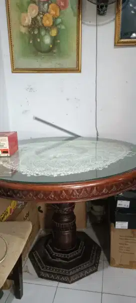 Meja makan Jati Bulat