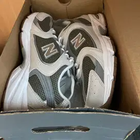 New Balance 530 olive size 42 new