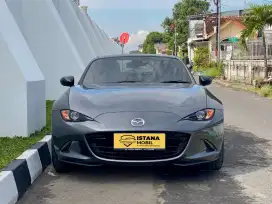 UNIK !! MAZDA MX5 RF CABRIO CABRIOLET MIATA MX 5 COUPE SPORTCAR 2019 !