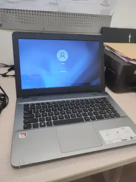 Jual Laptop ASUS X441B warna biru Abu kondisi mulusss