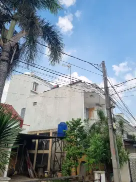 Dijual Rumah Mewah SHM Retro Style