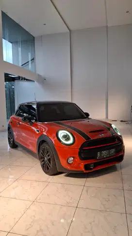 Dijual cepat Mini Cooper S F56 FL 2019