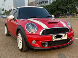 MINI COOPER S TURBO AT MERAH 2013 SUPER LOW KM TERMURAH