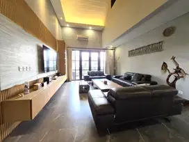 Rumah Full Furnished Luas Tanah 448m2 High Ceiling di Gading Serpong