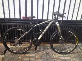 Sepeda Gunung /MTB Orbea Alma uk 26 made in spain