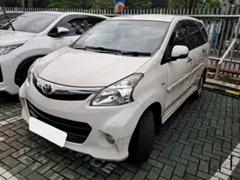DP Rendah  7JT Toyota Avanza 1.5 Veloz Bensin-MT 2014 Putih