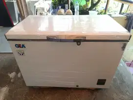 Gea frezeer box 330 liter ori mulus 90%