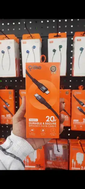 KABEL DATA TYPE C TO LIGHTNING 20W OLIKE D101CL
