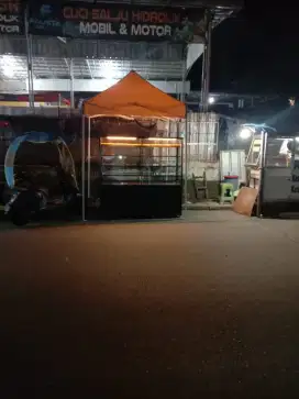 Etalase 5 tingkat