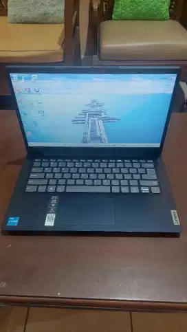 Lenovo ideapad slim 3 core i3