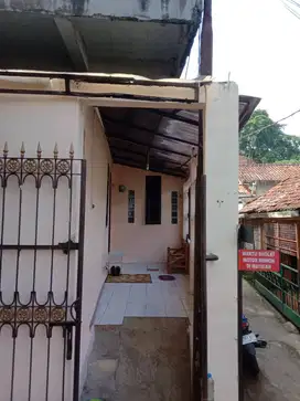 Rumah disewakan