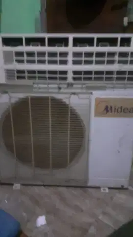 AC Midea 0.5PK layak pakai