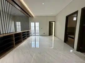 Rumah Full Furnished Turun Harga Luas Tanah 228m2 di Gading Serpong