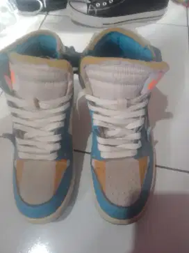 Jual sepatu Nike AIR Jordan offwhite unc blue size 41