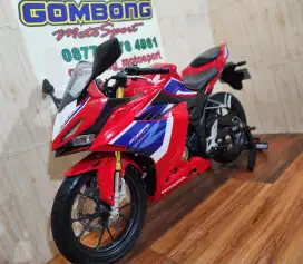 HONDA CBR 150R TRICOLOR 2023