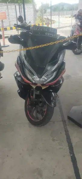 PCX 2018 sudah pakai tampang moge