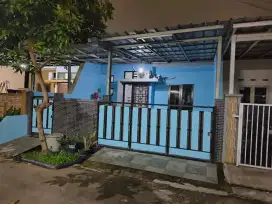 Di kontrakan rumah