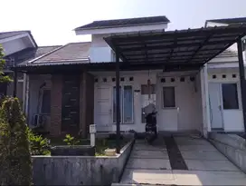 Disewakan rumah nyaman semi furnished di Kiara Residence, Kota Bogor