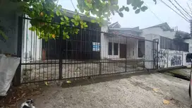 Rumah Lama di Jl Lenteng Agung Raya Jagakarsa Jakarta Selatan