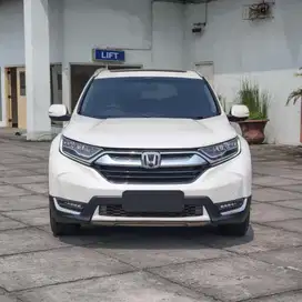 CRV PRESTIGE TURBO 2017 PUTIH KM LOW DP MINIM!