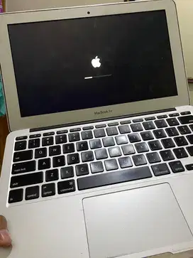 Jual Cepat MacBook Air 11 A1465 (Early 2014) - Bonus Charger 2!