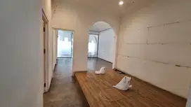 LXMMT 0127 Disewakan Rumah Usaha Komersial Area Kebayoran Baru Jakarta