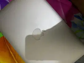 Jual Cepat MacBook Air 11 A1465 (Early 2014) - Bonus Charger 2!
