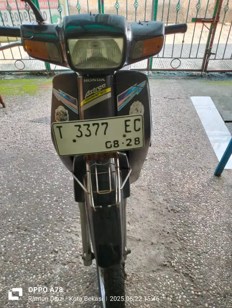 Di jual Honda Astrea Legenda THN 2003 ya minat Monggo