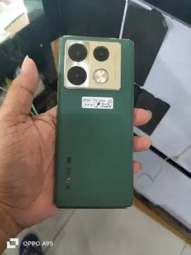 Infinix note 40 pro 5g ram 8+8 internal 256 mulus