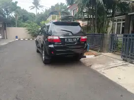 TOYOTA FORTUNER TAHUN 2010 DIESEL A/N Sendiri