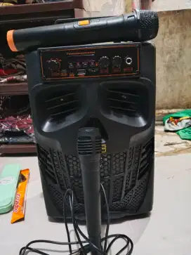 Salon musik + karaoke