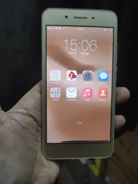Vivo y53 2/16 hp carger mulus 95% ori pabrik,minus ada garis hitam dkt