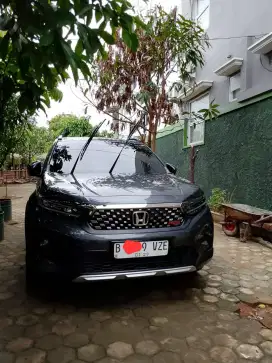 Honda WRV 2023/2024 kM 9500. cash 229 jt Cash