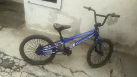 Di jual sepeda BMX Evergreen
