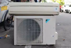 AC Daikin Thailand 2 PK R 410 second