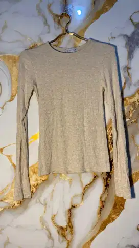 Kaos pres body bermerk