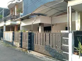 Rumah Lama di Jl Pemancingan II Srengseng Jakarta Barat