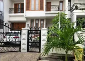 Turun Harga! Rumah Mewah full Furnish di Bukit Permai Cibuburibubur