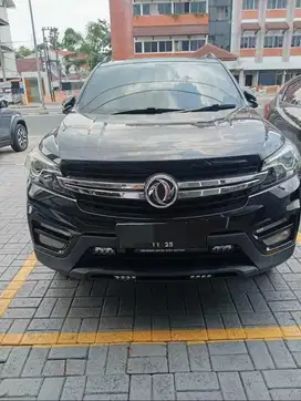 DFSK GLORY 560 tahun 2020 HITAM